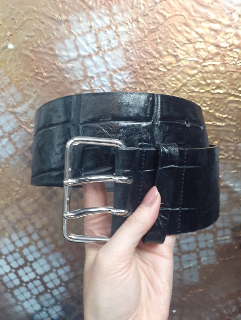 Zara Black Croc-Embossed Wide Leather Belt with Double-Prong Buckle - Picture 12 of 16